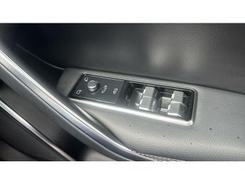 Jaguar F-Pace 2.0 D200 R-Dynamic Black 5dr Auto AWD Diesel Estate