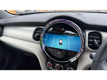 MINI Hatchback 1.5 Cooper Exclusive Premium 5dr Auto Petrol Hatchback