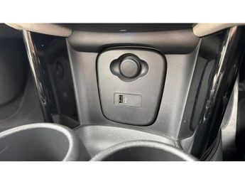 MINI Hatchback 1.5 Cooper Exclusive Premium 5dr Auto Petrol Hatchback