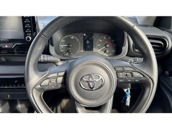 Toyota Yaris 1.5 Hybrid Icon 5dr CVT Hybrid Hatchback