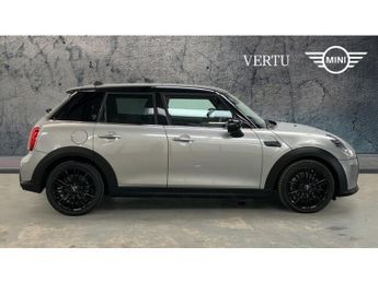 MINI Hatchback 1.5 Cooper Exclusive Premium 5dr Auto Petrol Hatchback
