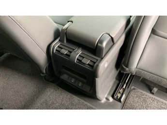 Land Rover Defender 3.0 D250 X-Dynamic SE 90 3dr Auto Diesel Estate