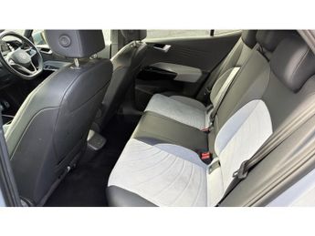 Volkswagen ID.3 150kW Family Pro Performance 58kWh 5dr Auto Electric Hatchback