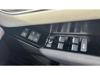 Land Rover Range Rover Velar 2.0 D200 MHEV Dynamic SE 5dr Auto Diesel Estate