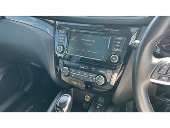 Nissan Qashqai 1.3 DiG-T 160 [157] N-Connecta 5dr DCT Glass Roof Petrol Hatchba
