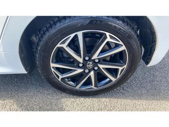 Toyota Yaris 1.5 Hybrid Design 5dr CVT Hybrid Hatchback