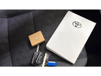 Toyota Yaris 1.5 Hybrid Design 5dr CVT Hybrid Hatchback