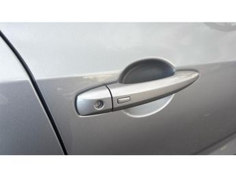 Nissan Juke 1.6 Hybrid N-Connecta 5dr Auto Hybrid Hatchback