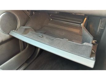 Land Rover Discovery Sport 1.5 P300e R-Dynamic SE 5dr Auto [5 Seat] Station Wagon