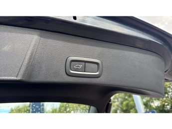 Volvo XC40 2.0 B3P Core 5dr Auto Petrol Estate