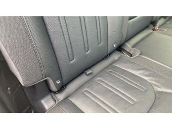 Land Rover Defender 2.0 P300 SE 110 5dr Auto Petrol Estate