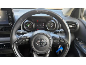 Toyota Yaris 1.5 Hybrid Design 5dr CVT Hybrid Hatchback