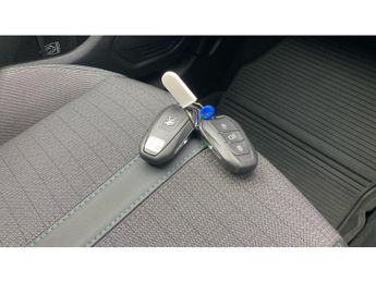 Peugeot 208 1.2 PureTech 100 Allure Premium + 5dr EAT8 Petrol Hatchback