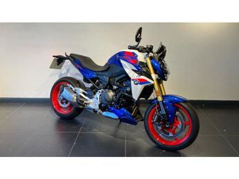  BMW F900 R