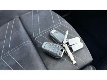 Vauxhall Grandland 1.2 Turbo Ultimate 5dr Auto Petrol Hatchback