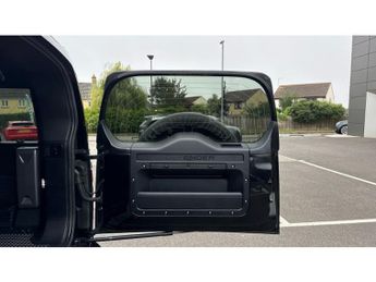 Land Rover Defender 3.0 D250 X-Dynamic SE 110 5dr Auto Diesel Estate