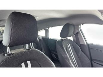 BMW 2 Series 218i Sport 4dr DCT Petrol Saloon