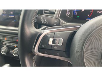 Volkswagen T-Roc 1.5 TSI EVO R-Line 5dr DSG Petrol Hatchback
