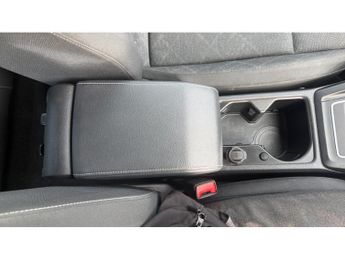 Volkswagen Golf 1.5 eTSI 150 Life 5dr DSG Petrol Hatchback