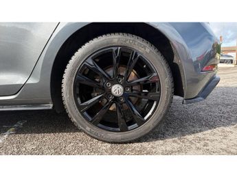 Volkswagen Golf 2.0 TDI R-Line 5dr DSG Diesel Hatchback