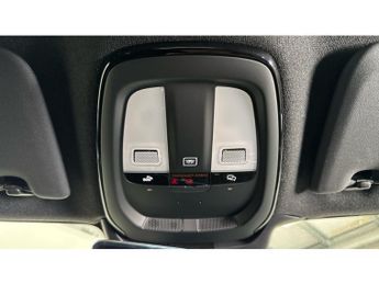 Volvo XC40 2.0 B4P Plus Dark 5dr Auto Petrol Estate