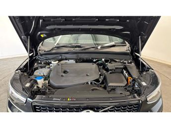Volvo XC40 2.0 B4P Plus Dark 5dr Auto Petrol Estate