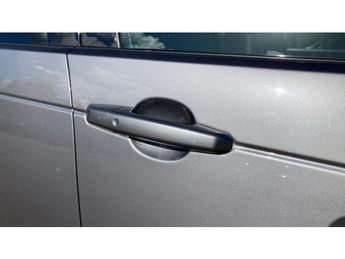 Land Rover Discovery 3.0 D300 R-Dynamic HSE 5dr Auto Diesel Station Wagon