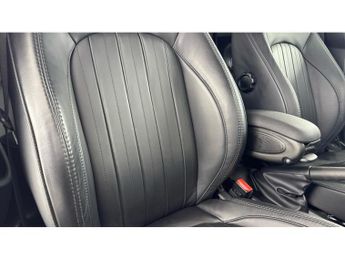 MINI Hatchback 1.5 Cooper Exclusive Premium 5dr Auto Petrol Hatchback