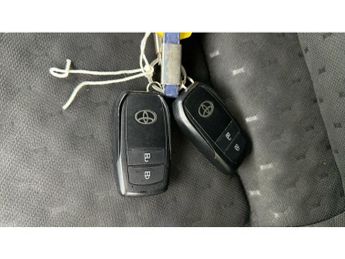 Toyota Corolla 1.8 VVT-i Hybrid Icon 5dr CVT Hybrid Estate