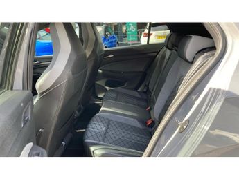 Volkswagen Golf 2.0 TDI 150 R-Line 5dr DSG Diesel Hatchback