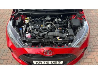Toyota Yaris 1.5 Hybrid Icon 5dr CVT Hybrid Hatchback