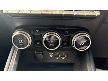 Renault Clio 1.6 E-TECH full hybrid 145 Evolution 5dr Auto Hybrid Hatchback