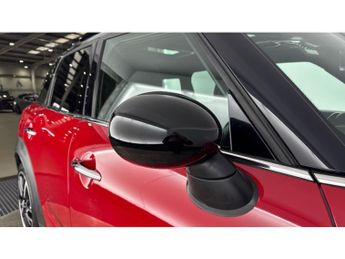 MINI Countryman 1.5 Cooper S E ALL4 PHEV 5dr Auto [Chili/Media XL] Hatchback