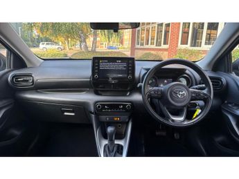Toyota Yaris 1.5 Hybrid Design 5dr CVT Hybrid Hatchback