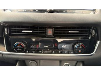 Nissan Qashqai 1.3 DiG-T MH 158 N-Connecta 5dr Xtronic Petrol Hatchback