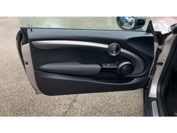 MINI Hatchback 2.0 Cooper S Exclusive 3dr Auto Petrol Hatchback