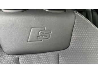 Audi A4 35 TFSI Black Edition 5dr S Tronic Petrol Estate