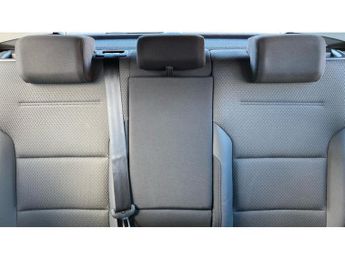 Volkswagen Golf 99kW e-Golf 35kWh 5dr Auto Electric Hatchback