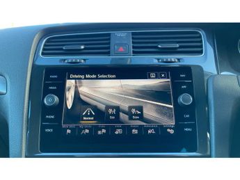 Volkswagen Golf 99kW e-Golf 35kWh 5dr Auto Electric Hatchback