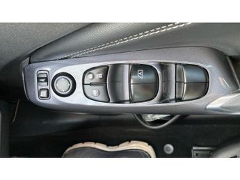 Nissan Juke 1.6 Hybrid N-Connecta 5dr Auto Hybrid Hatchback
