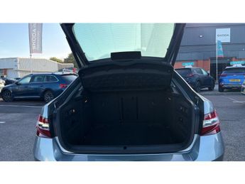 Skoda Superb 2.0 TSI SE L Executive 5dr DSG Petrol Hatchback