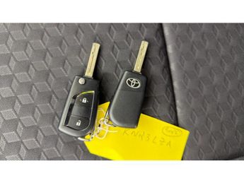 Toyota Yaris 1.5 Hybrid Icon 5dr CVT Hybrid Hatchback