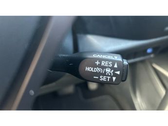 Toyota C-HR 1.8 Hybrid Design 5dr CVT Hybrid Hatchback