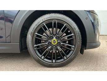 MINI Hatchback 135kW Cooper S Level 3 33kWh 3dr Auto Electric Hatchback
