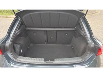 SEAT Leon 1.5 eTSI 150 FR Black Edition 5dr DSG [DAP] Petrol Hatchback