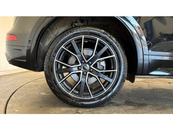Audi Q5 40 TDI Quattro Black Ed 5dr S Tronic [Tech Pack] Diesel Estate