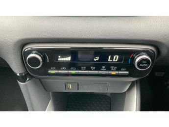 Toyota Yaris 1.5 Hybrid Icon 5dr CVT Hybrid Hatchback