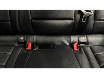 Mercedes-Benz C-Class C220d AMG Line 4dr 9G-Tronic Diesel Saloon