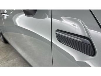 MINI Hatchback 1.5 Cooper Exclusive 5dr Auto [Comfort Pack] Petrol Hatchback