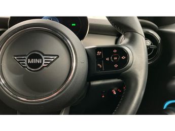 MINI Hatchback 1.5 Cooper Exclusive Premium 5dr Auto Petrol Hatchback
